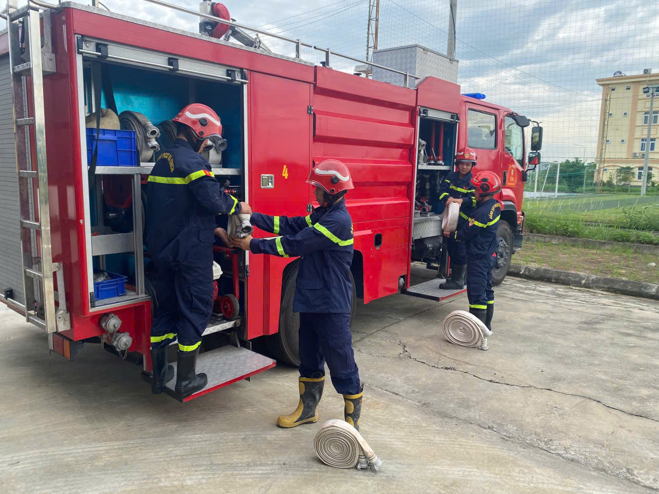 Đội chữa cháy và CNCH Khu vực 4: Nghiêm túc thường trực đảm bảo phòng cháy chữa cháy và cứu nạn cứu hộ trong dịp Quốc khánh 02/9